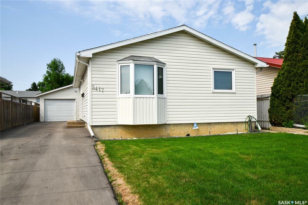 Property Photo: 3417 Diefenbaker Drive SK S7L 4V7