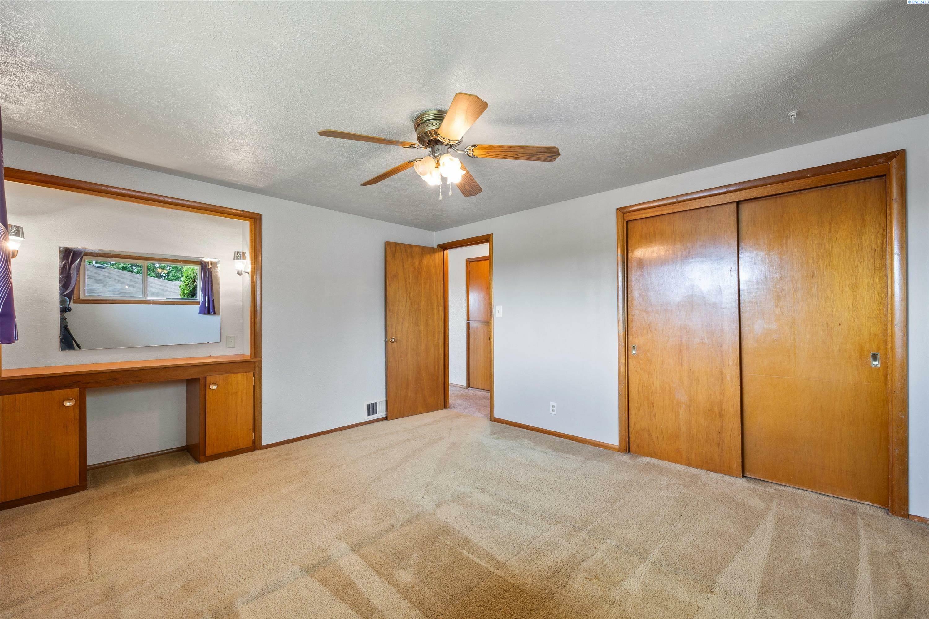 Property Photo: 508 W Concord Ave WA 98930