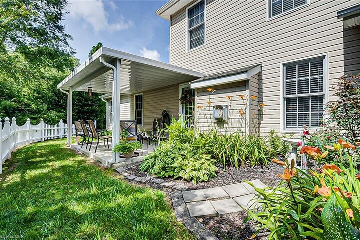 Property Photo:  347 Sherwood Oaks Drive  NC 27205 