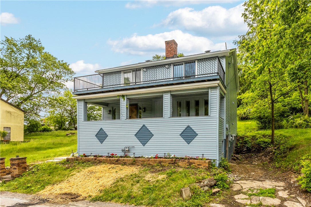 Property Photo: 2513 Grove Rd PA 15129