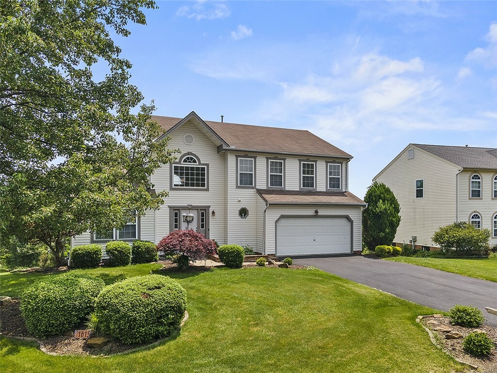 Property Photo:  1615 Lilac Ln  PA 15046 