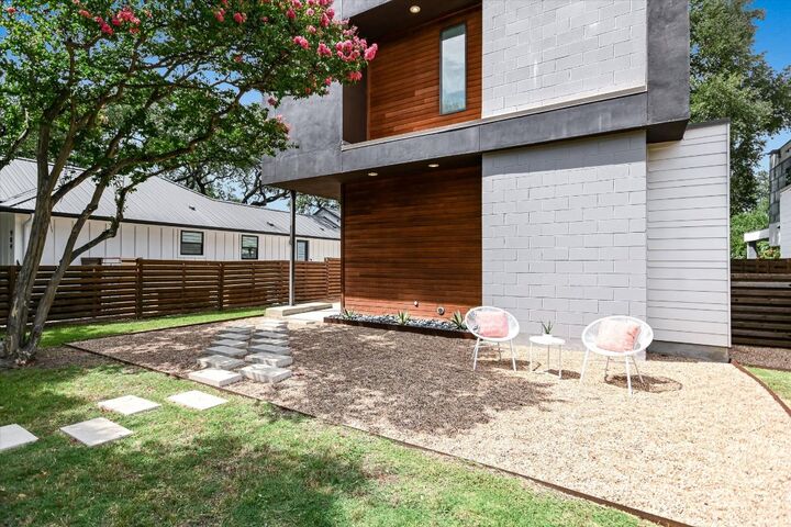 Property Photo: 902 W Live Oak Street TX 78704
