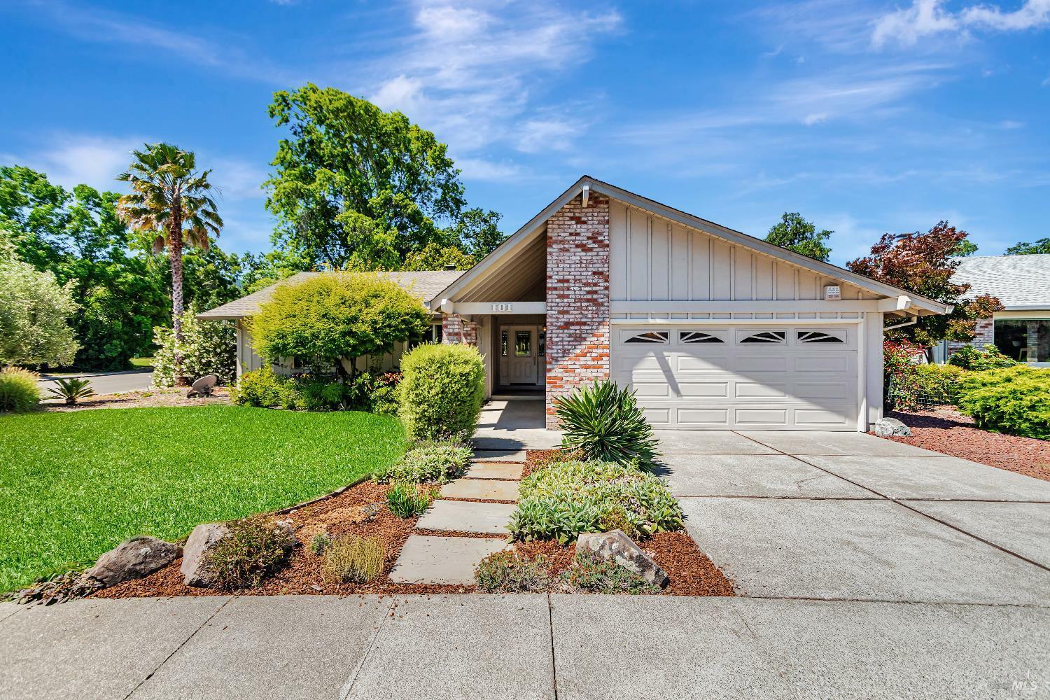Property Photo: 101 Valley Lakes Drive CA 95409
