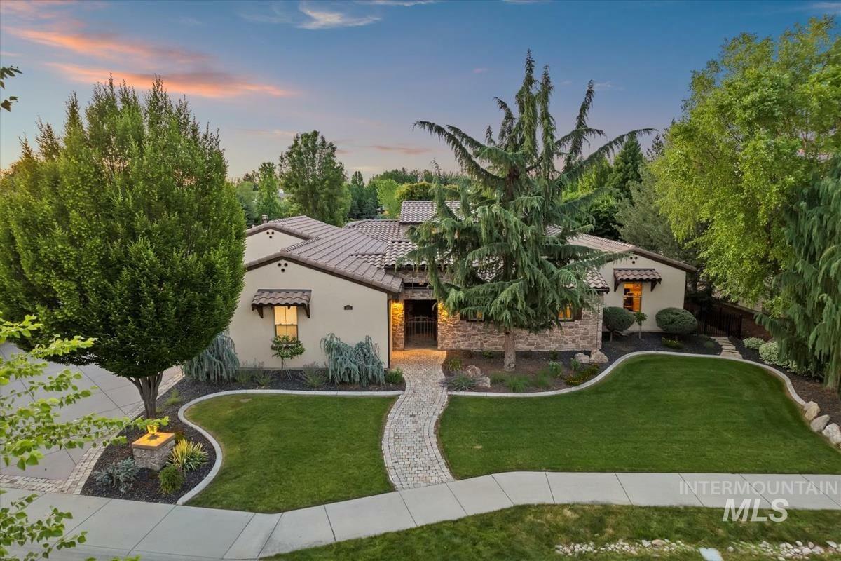 Property Photo:  966 W Watersford Dr.  ID 83616 