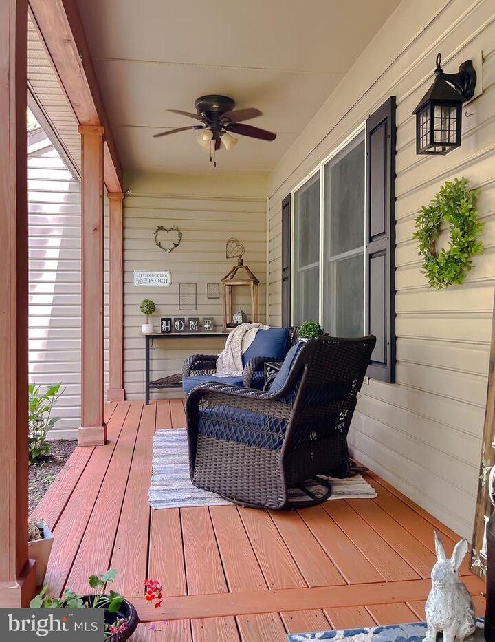 Property Photo: 22338 White Oak Road MD 20650