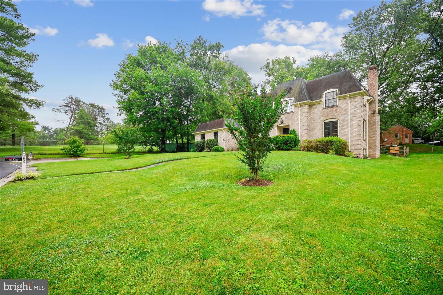 7600 Charleston Drive  Bethesda MD 20817 photo