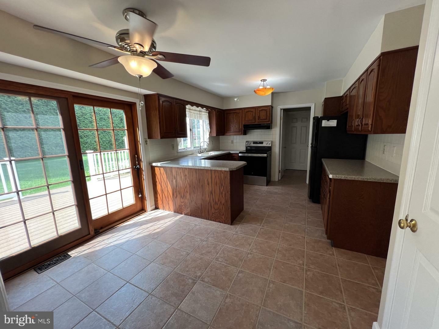 Property Photo: 7450 Valley View Lane PA 19606