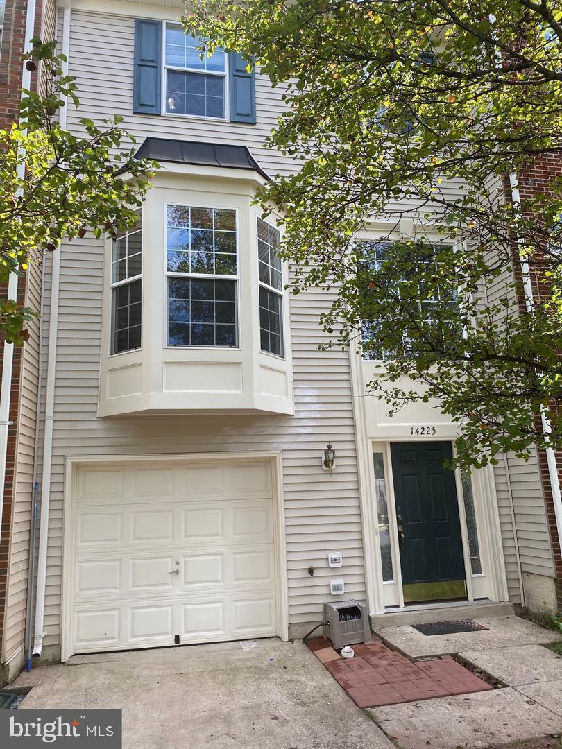 Property Photo: 14225 Hunters Run Way VA 20155