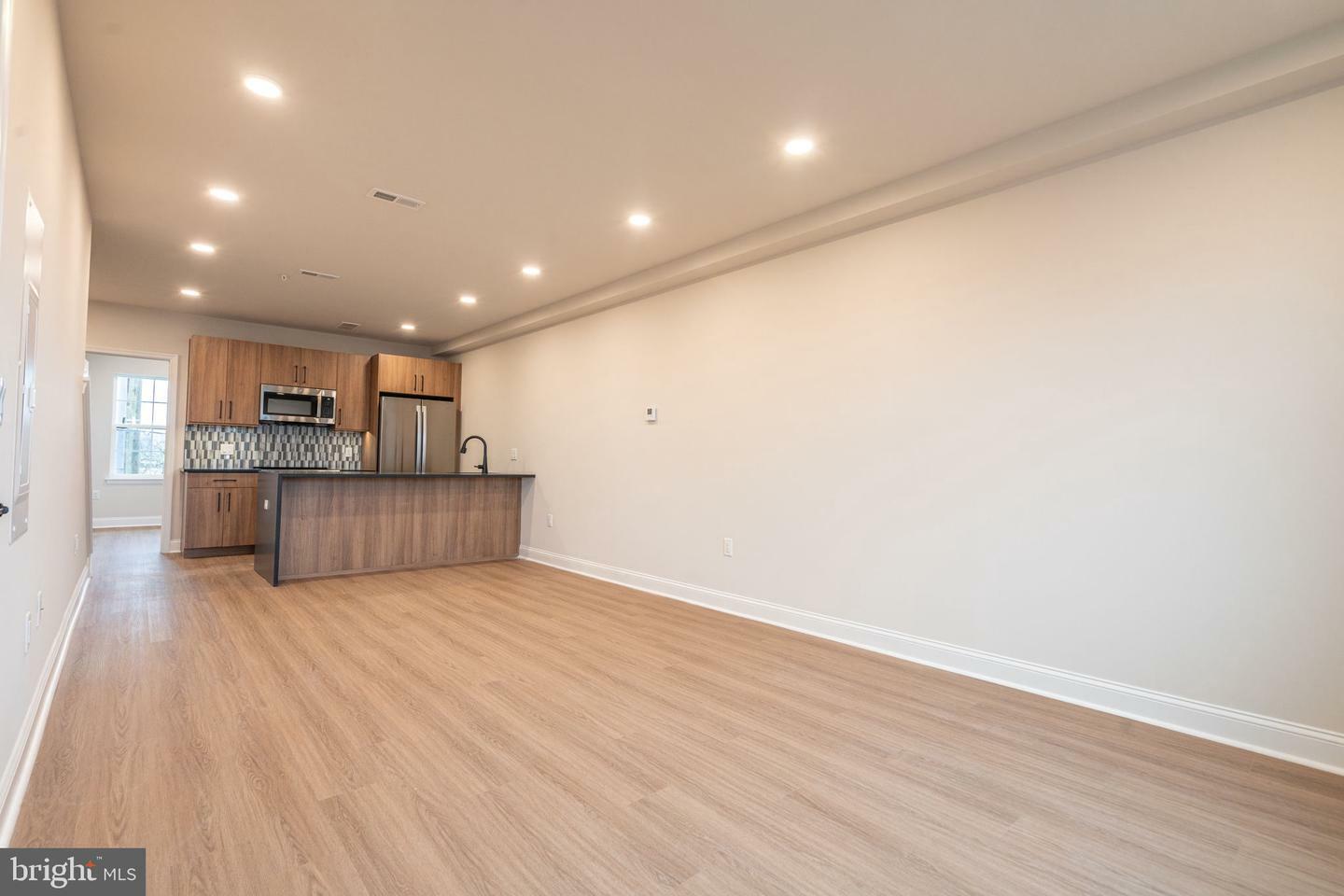 Property Photo: 4090 Leslie Lane A44 PA 19131