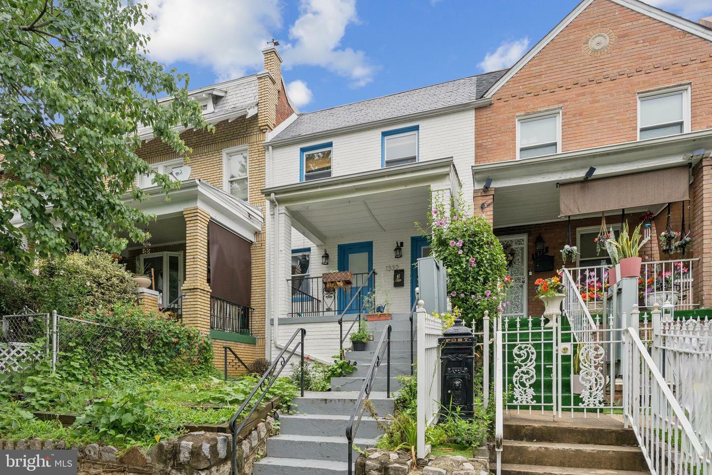 Property Photo: 1332 Levis Street NE DC 20002