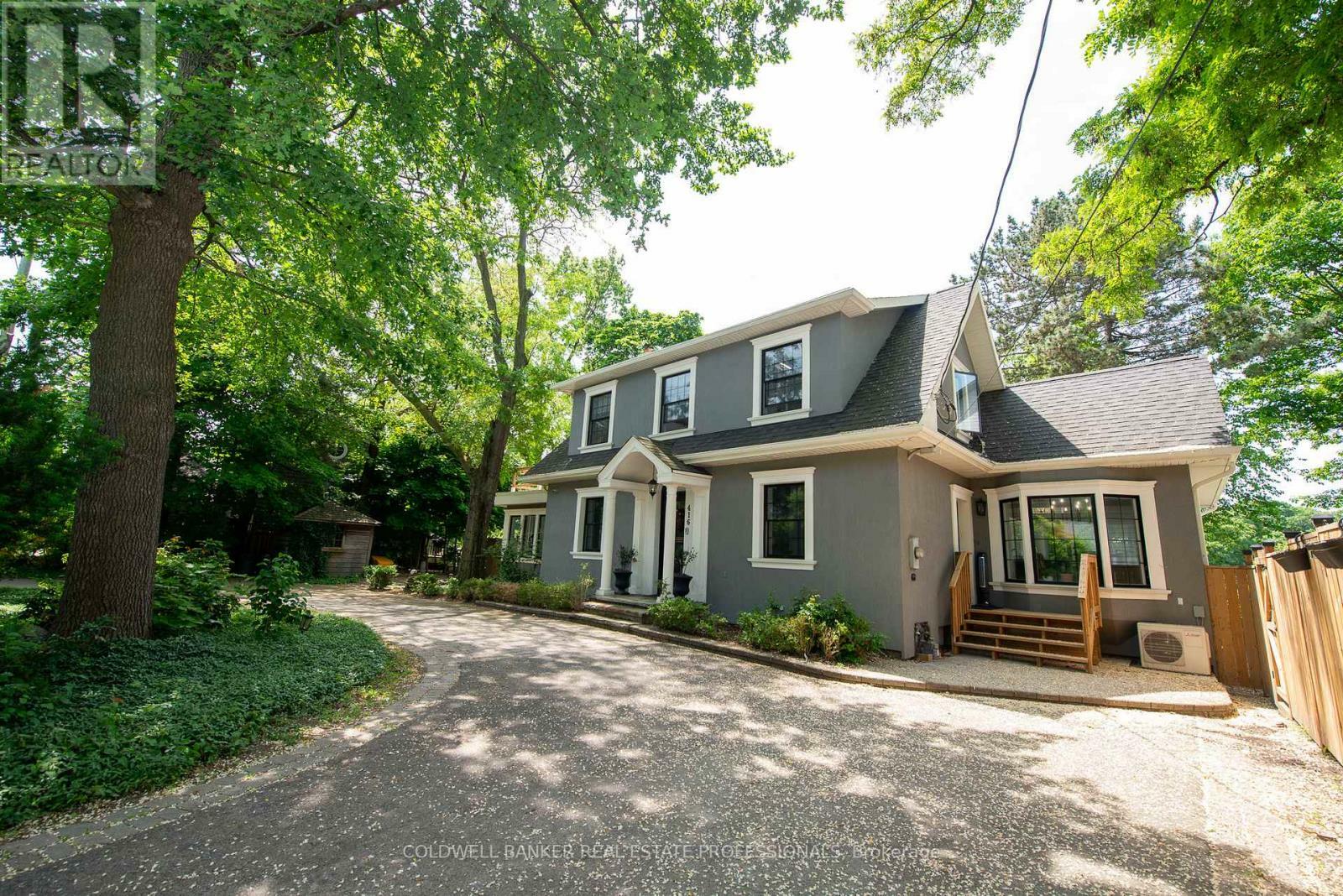 Photo de la propriété: 416 Trafalgar Road ON L6J 3H7