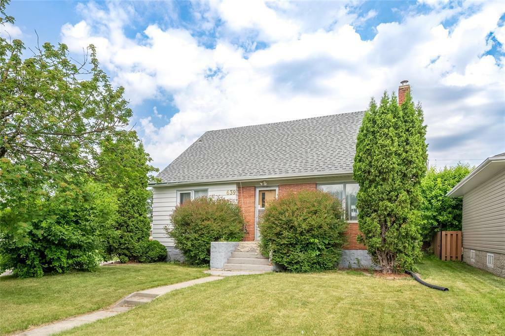 Property Photo: 639 Ashton Avenue MB R0E 0C0