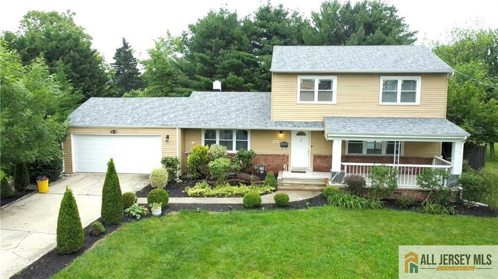 25 Tall Oaks Drive  East Brunswick NJ 08816 photo