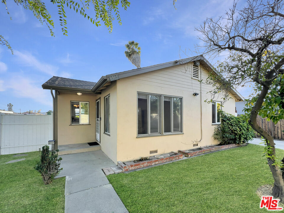 8905 Nogal Ave  Whittier CA 90606 photo