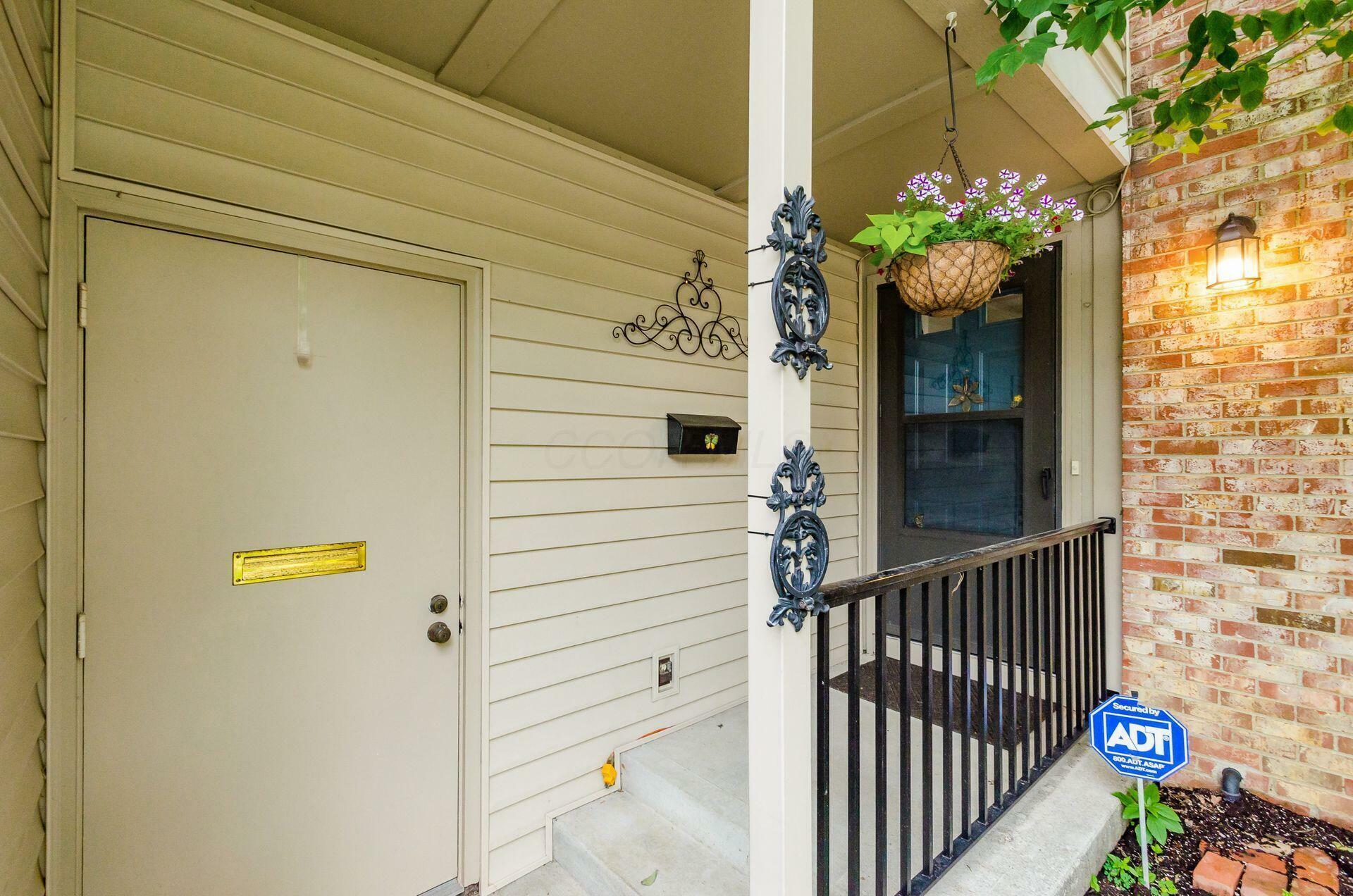 Property Photo: 5092 Schuylkill Street OH 43220