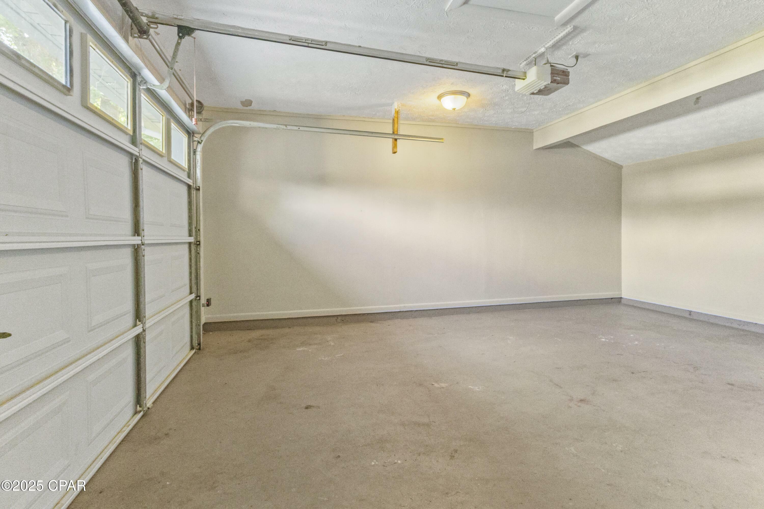 Property Photo: 1215 Tammy Lane FL 32404