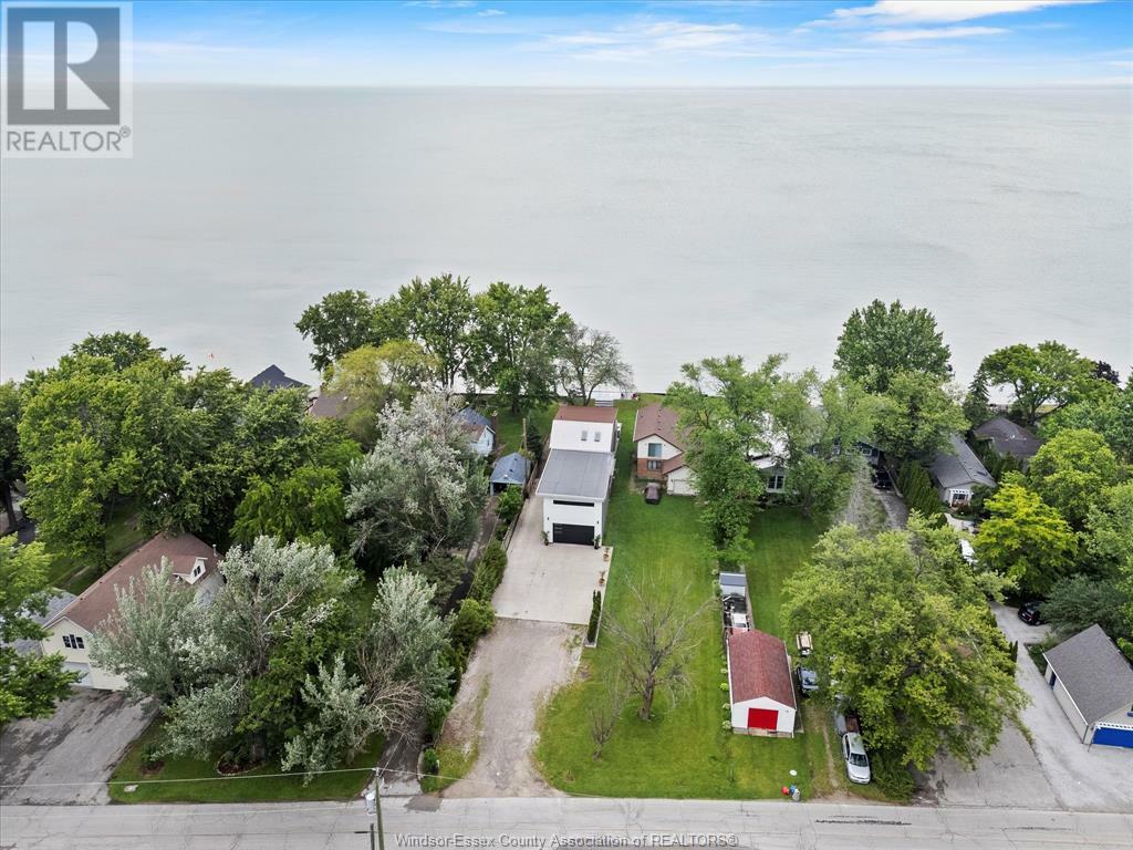 Photo de la propriété: 1674 Caille Avenue ON N8L 0J4
