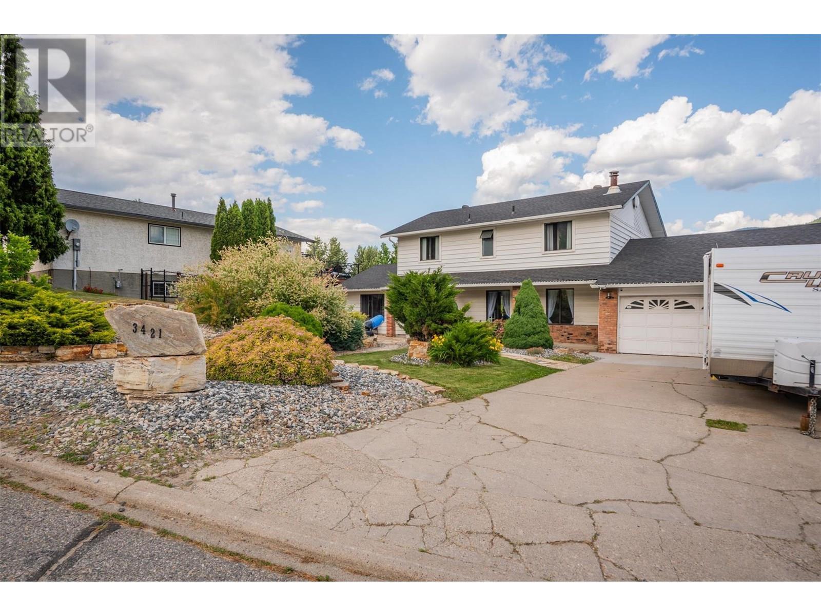 3421 Southridge Drive  Castlegar BC V1N 3X7 photo