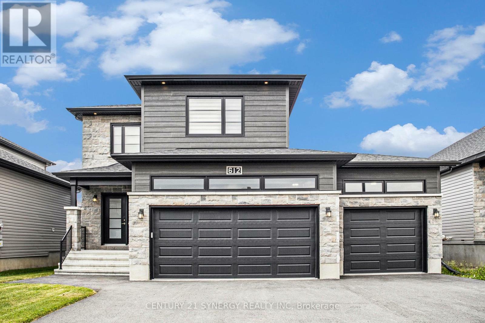 612 Geneva Crescent  Russell ON K0A 1W0 photo