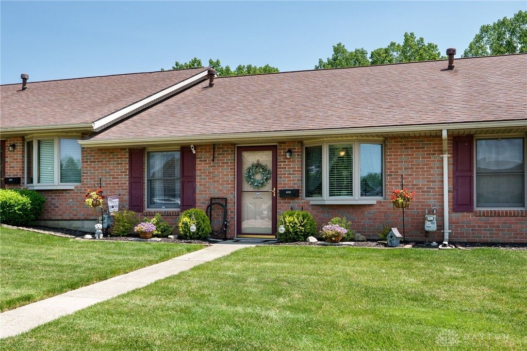 Property Photo: 4212 Midfield Street OH 45503