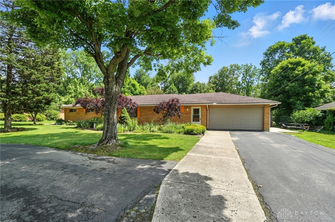 Property Photo: 4161 Sunbeam Avenue OH 45440