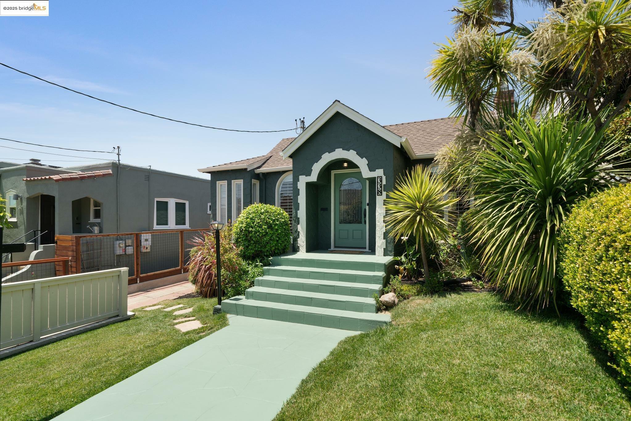 Property Photo: 338 Berkeley Park Blvd CA 94707