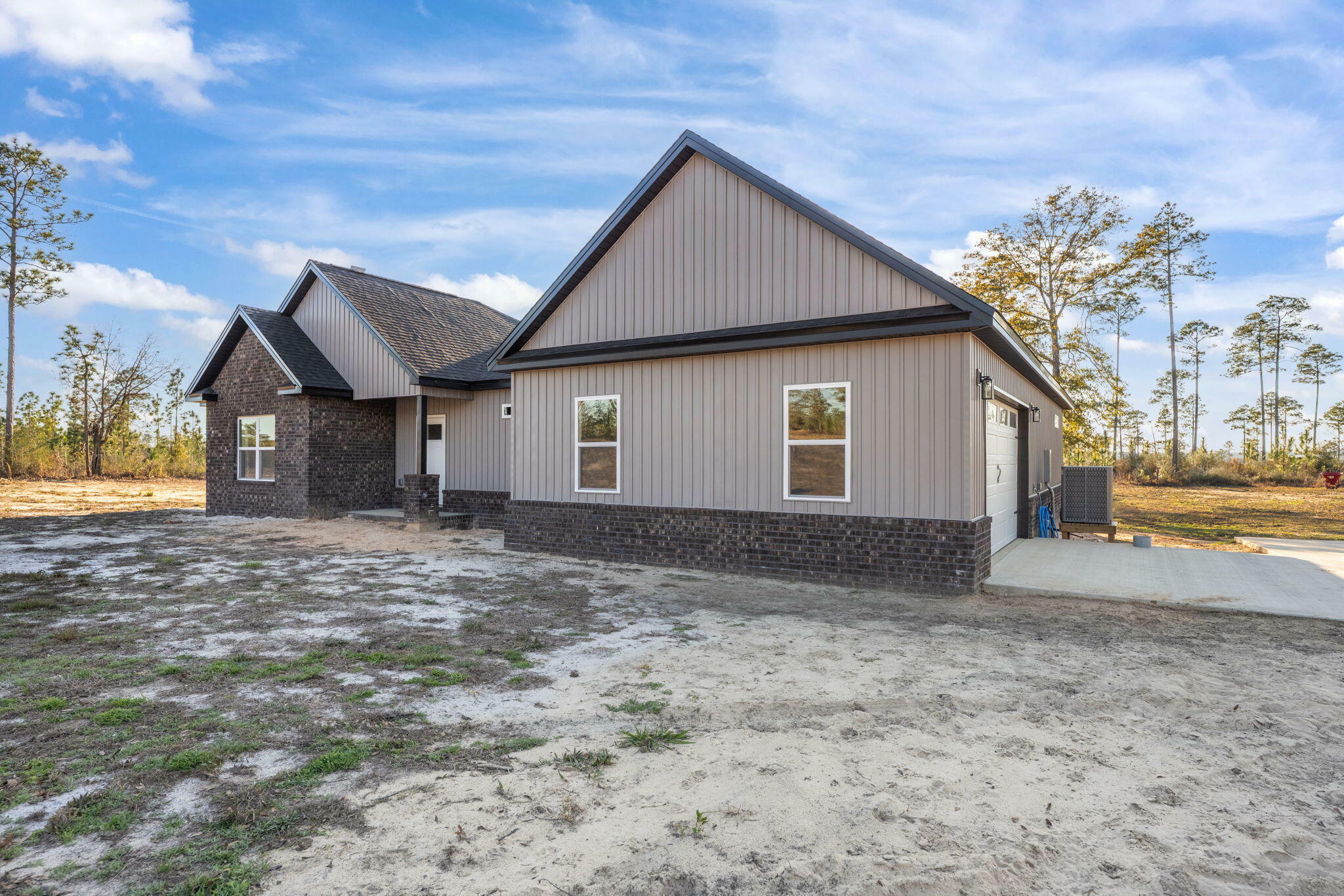 Property Photo: 6150 Sherman Kennedy Rd FL 32531