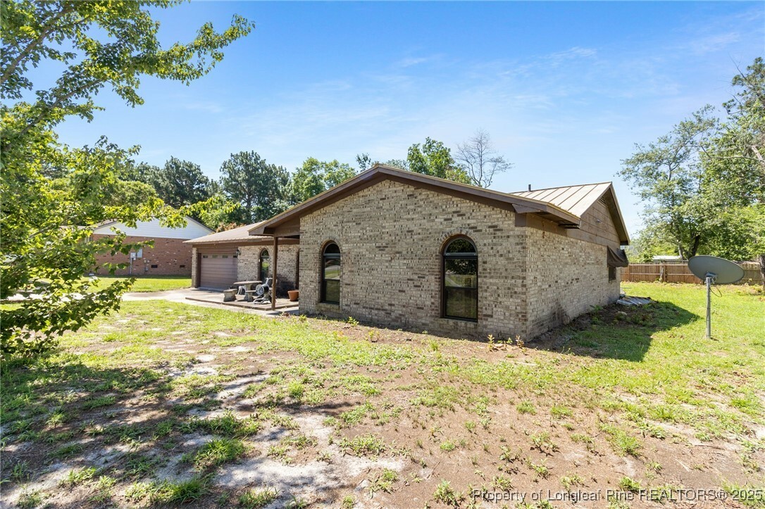 Property Photo: 6813 Timbercroft Lane NC 28314