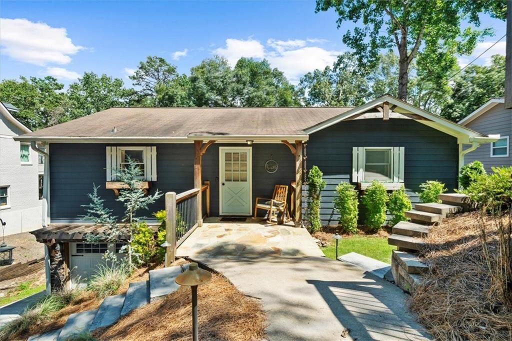 Property Photo: 9430 Chestatee Court GA 30506