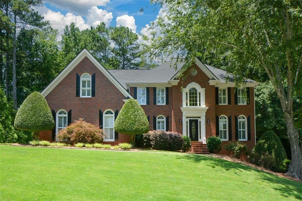 Property Photo:  1464 Chatsworth Trace  GA 30044 