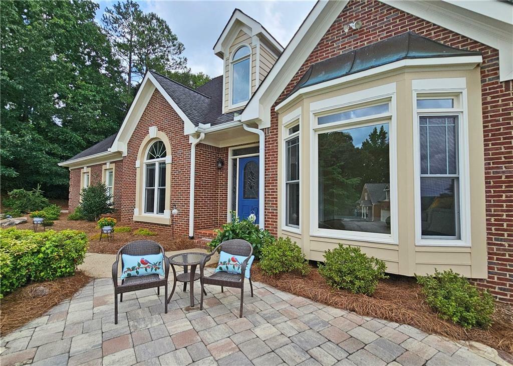Property Photo:  215 Settindown Court  GA 30075 