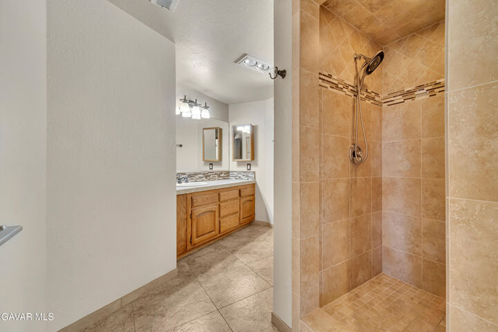 Property Photo: 2528 Key Court CA 93536