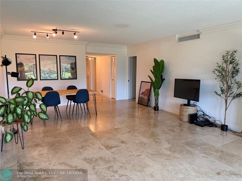 Property Photo:  3000 N Palm Aire Dr 107  FL 33069 