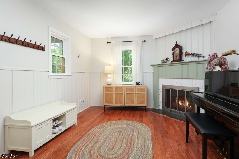 Property Photo: 924 Maurice Ave NJ 07065