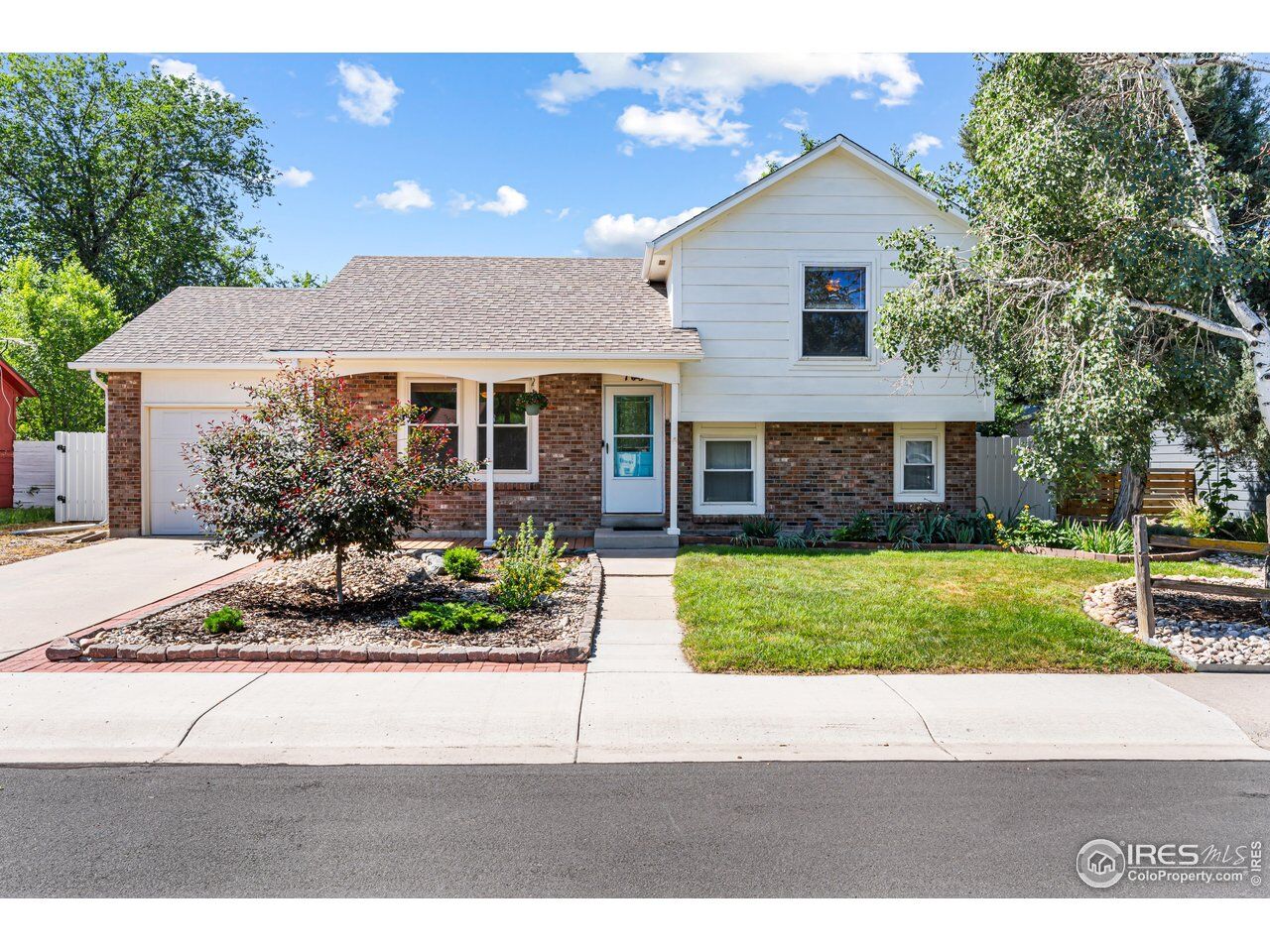 Property Photo:  109 Sunflower Dr  CO 80550 