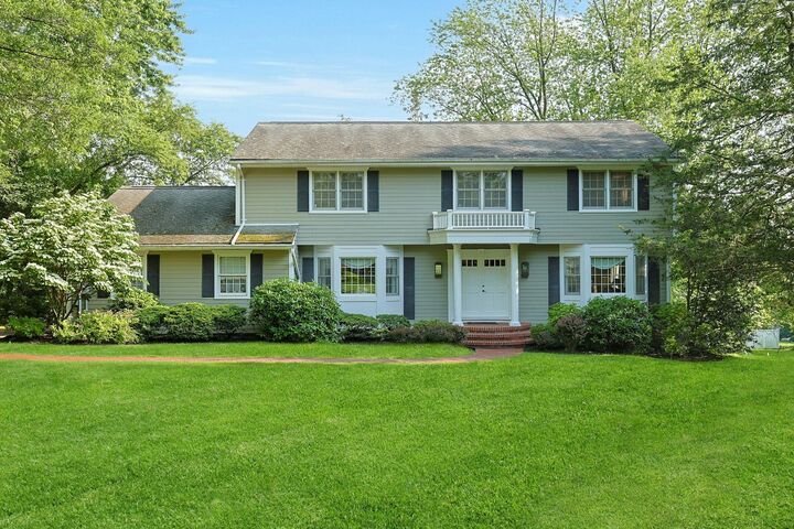 3 Mellis Place  Valhalla NY 10595 photo