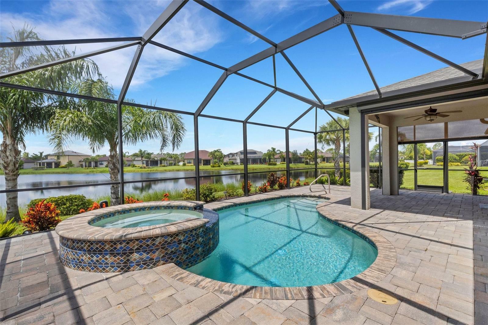 Property Photo: 2487 Marton Oak Boulevard FL 34289
