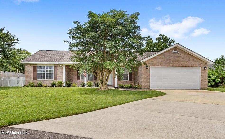 Property Photo:  10601 W River Vue  MS 39532 