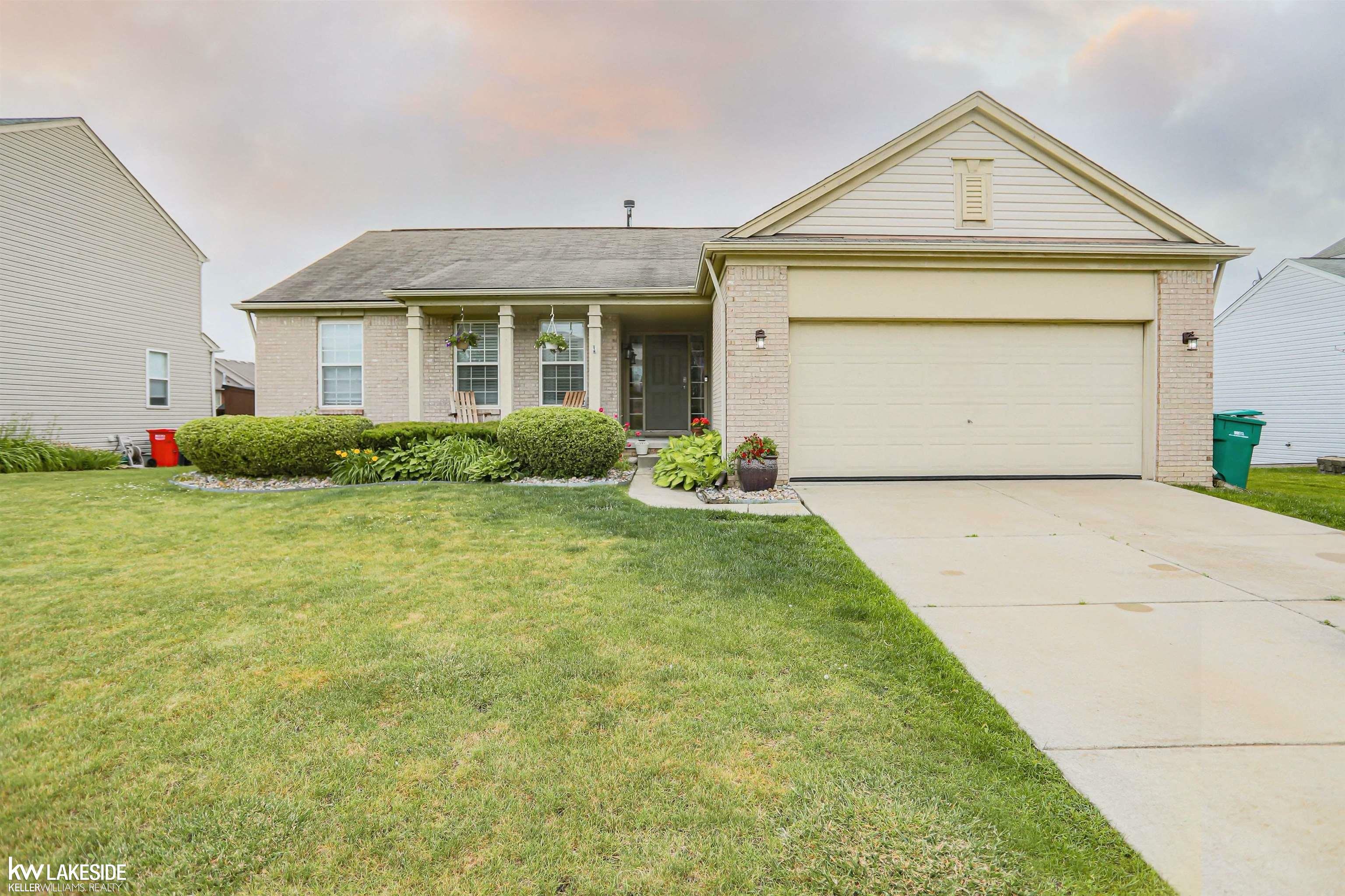 56798 Winding Creek Drive  Macomb MI 48042 photo