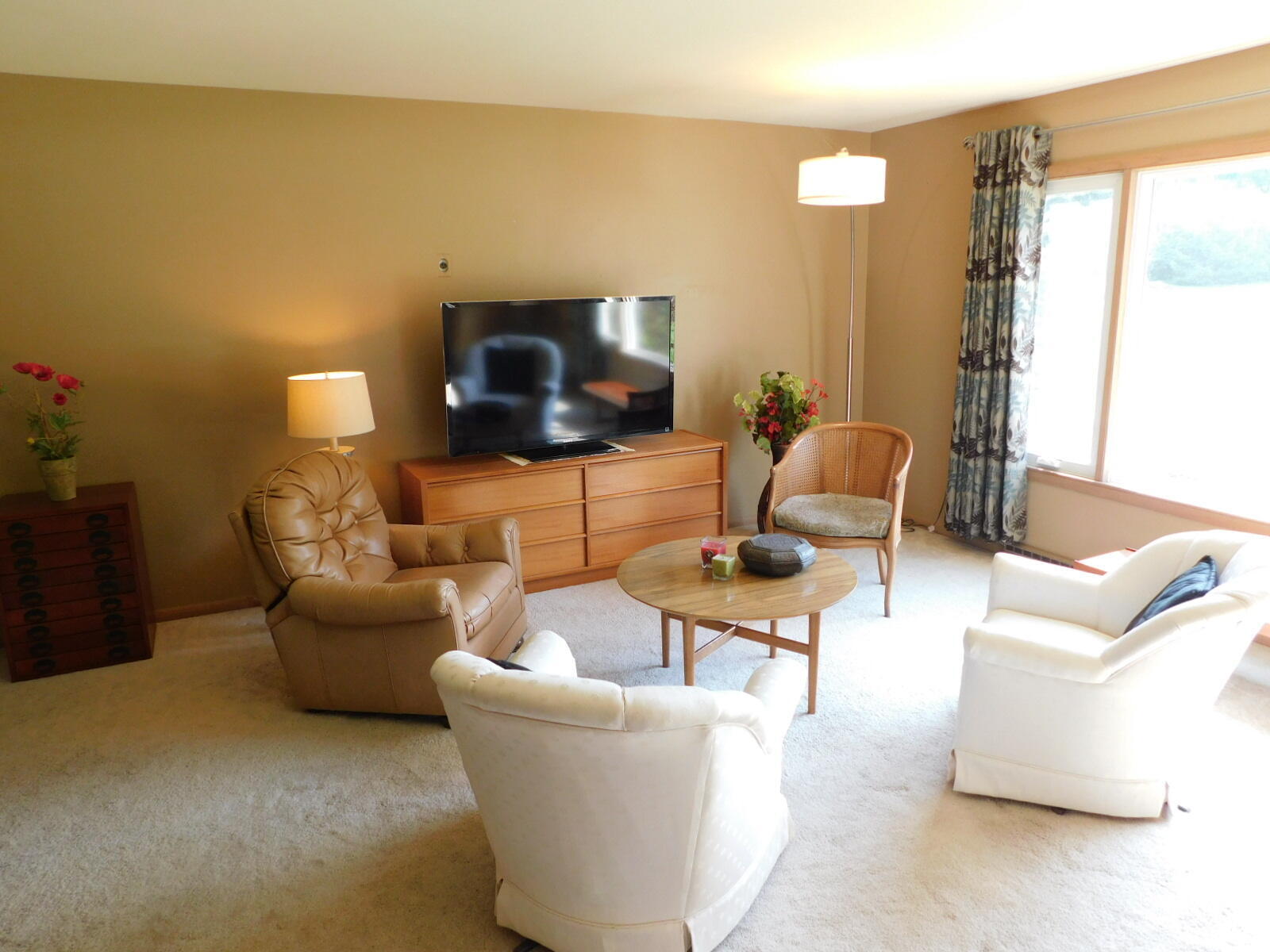 Property Photo:  16305 Coronado Ct  WI 53005 