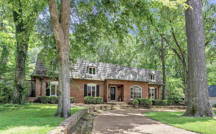 Property Photo:  2004 Kirby Rd  TN 38119 