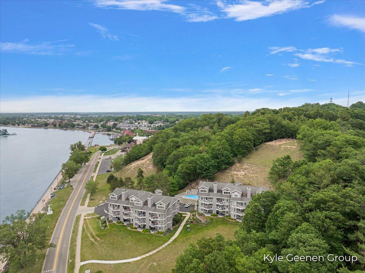 Property Photo: 810 S S Harbor Dr. Drive MI 49417