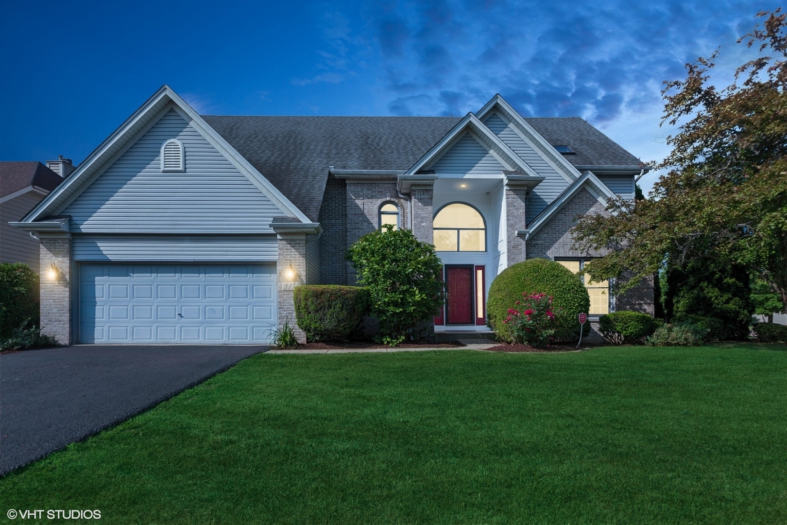 Property Photo:  3175 Wild Meadow Lane  IL 60504 