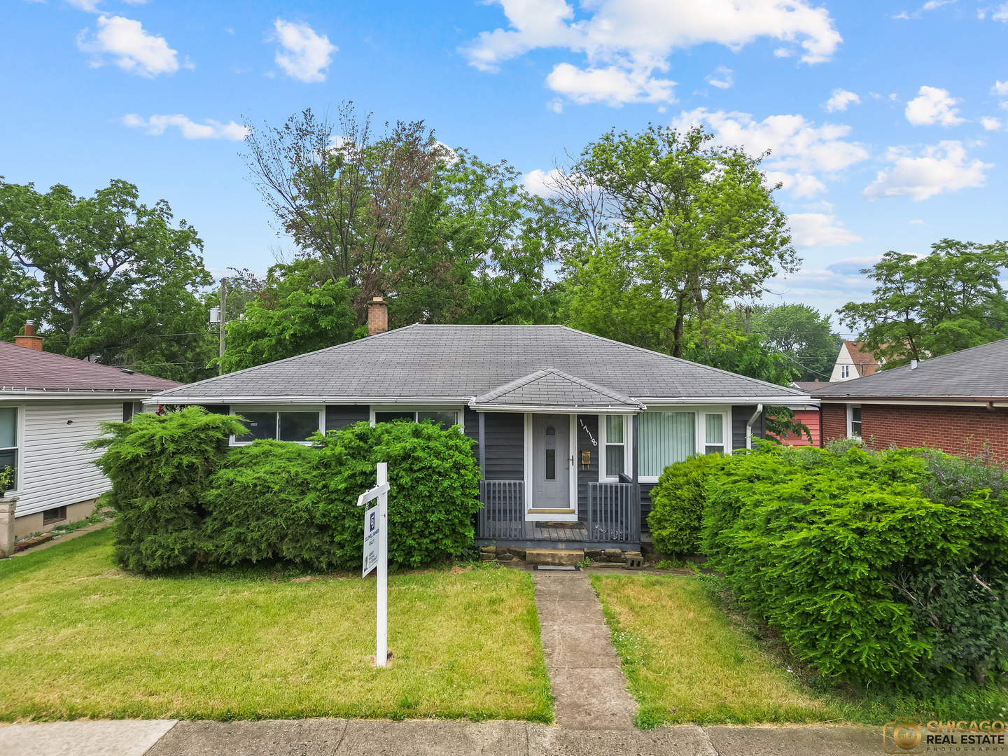 Property Photo:  1718 Elizabeth Avenue  IL 60064 