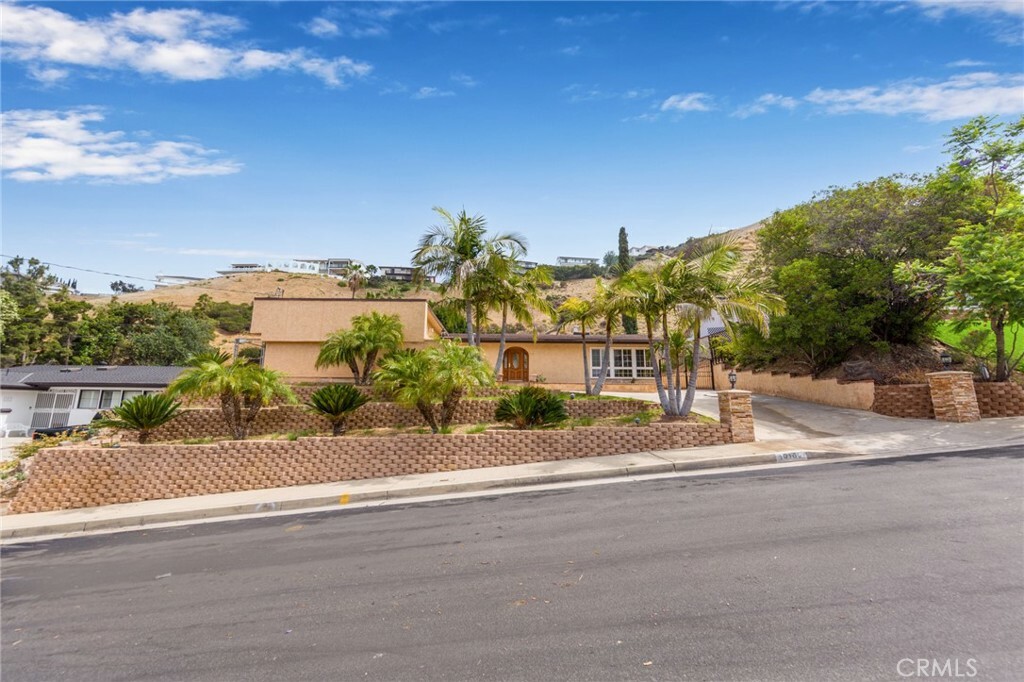 Property Photo: 10165 Sully Drive CA 91352