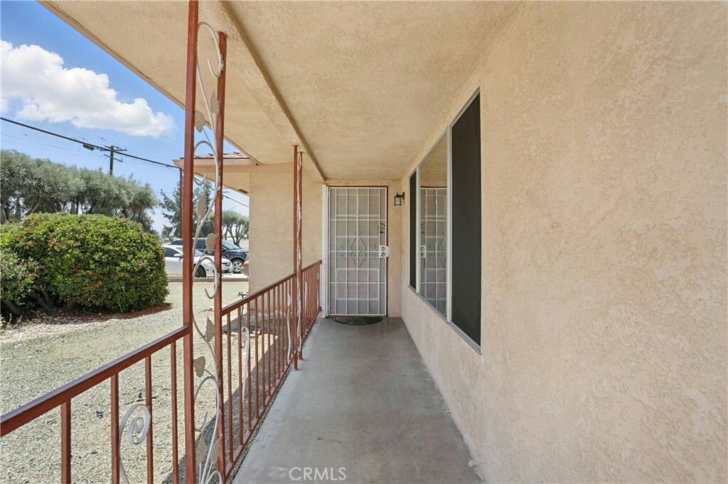 Property Photo: 260 E Whittier Avenue CA 92543