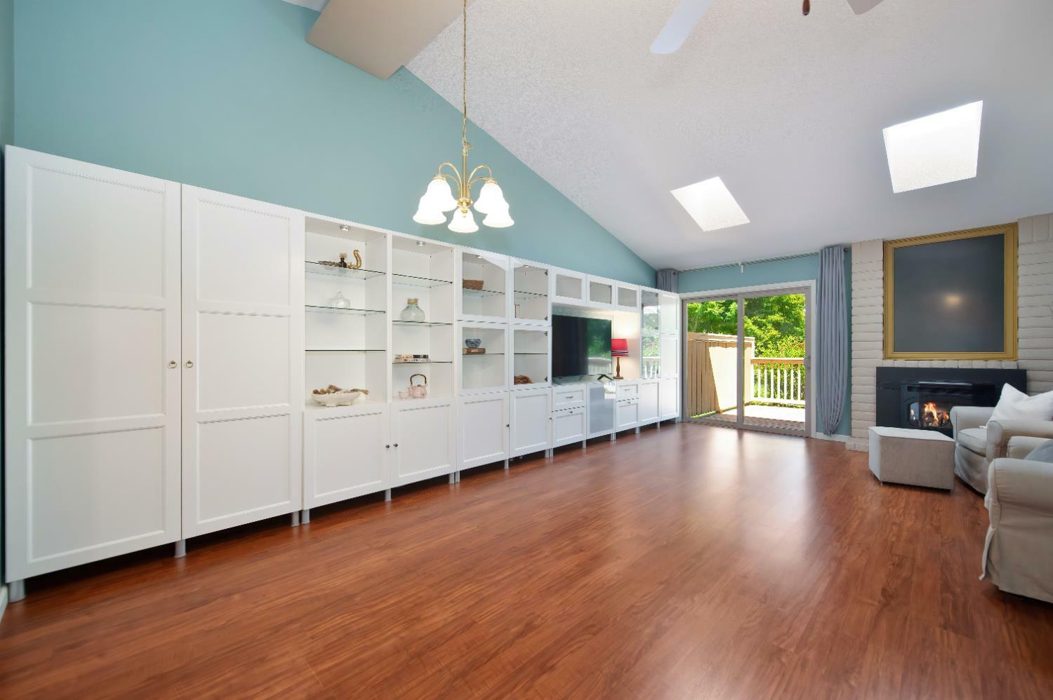 Property Photo: 7057 Lompoc Court CA 95621