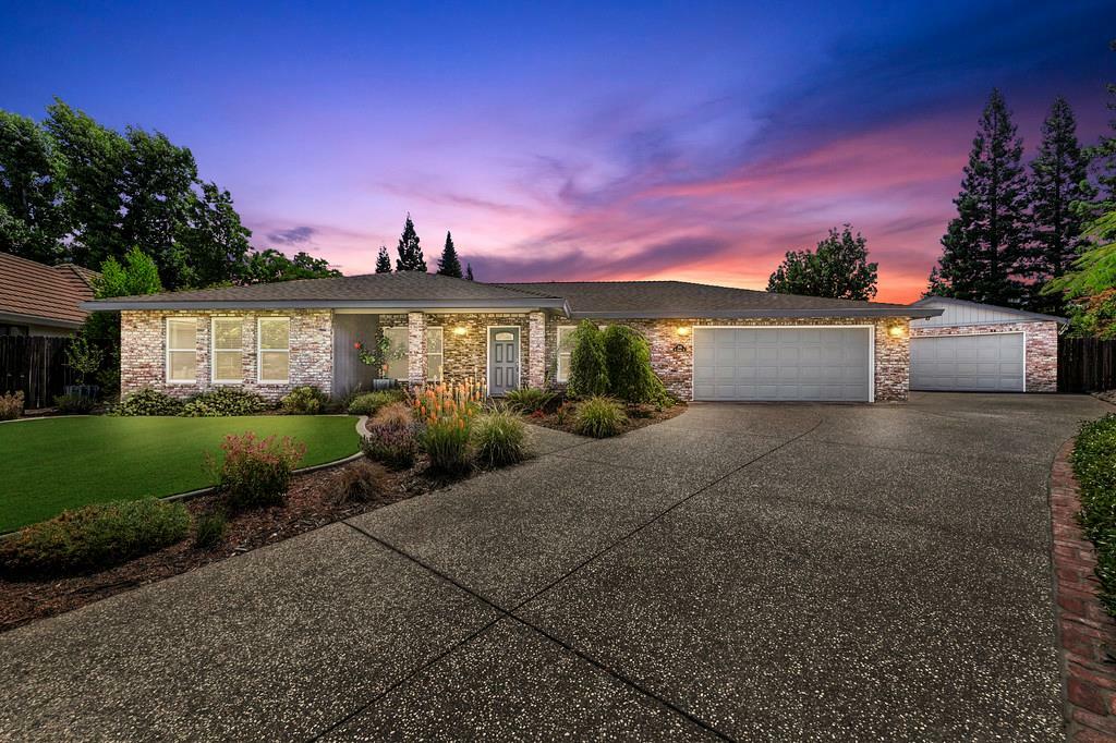 Property Photo: 305 Saint Charles Court CA 95661