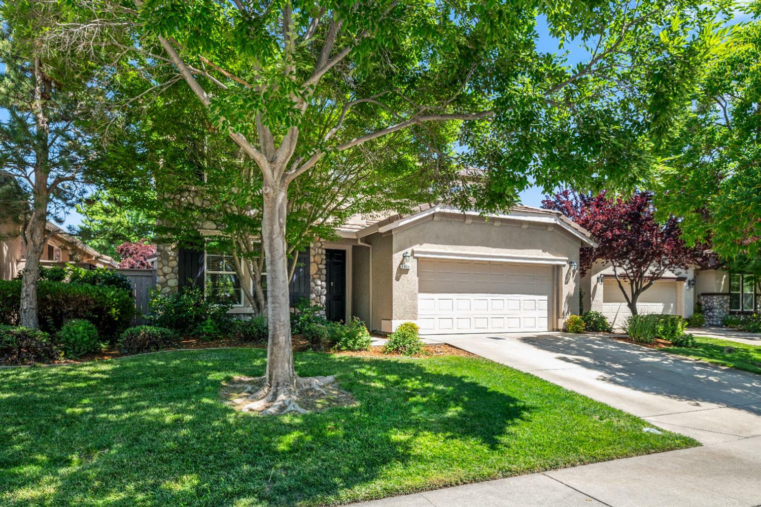Property Photo: 1604 Thurman Way CA 95630