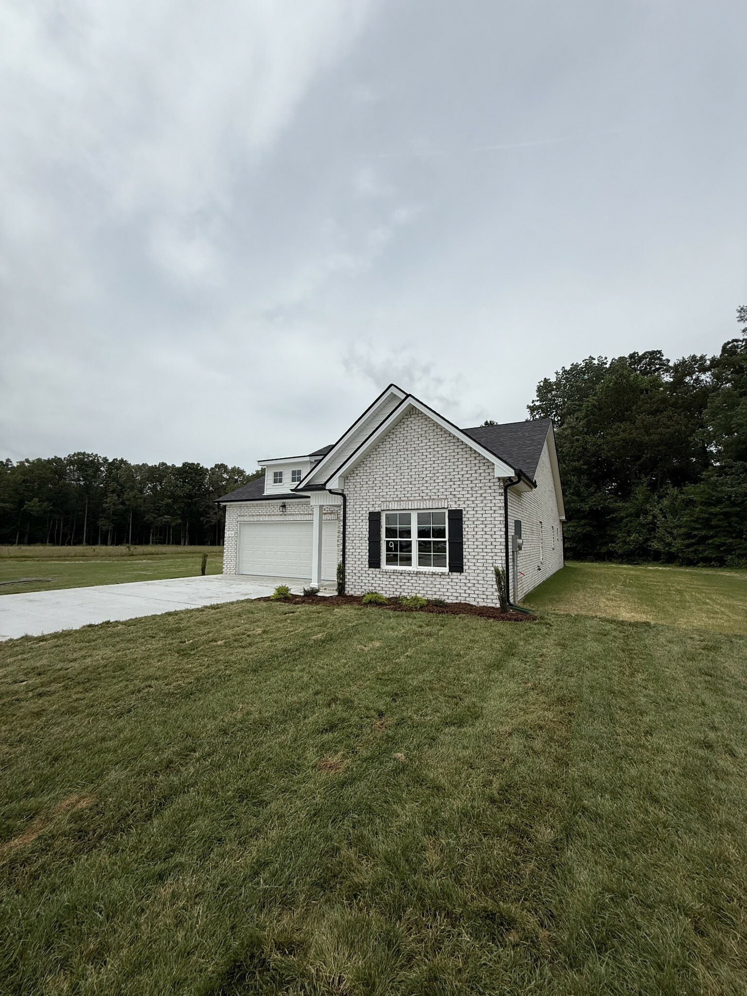 Property Photo: 215 Blanford Cir TN 37355